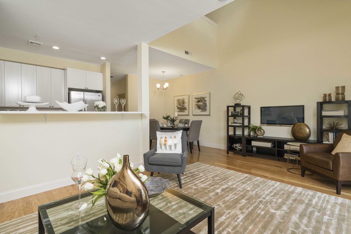 _DSC1185 Endicott Woods Condiminiums